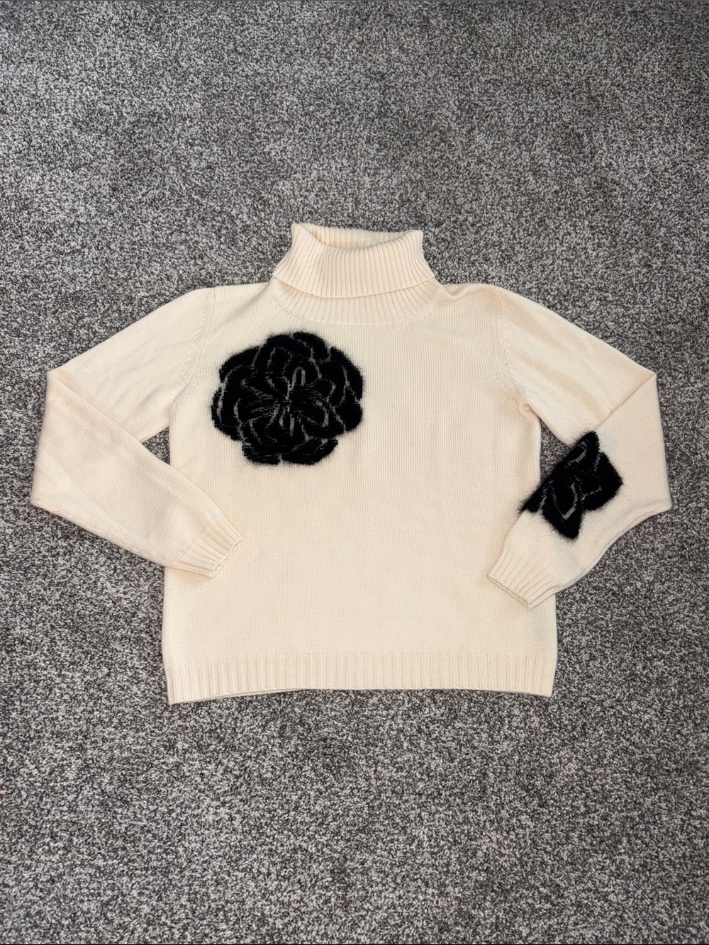 D.Exterior Angora Blend White/Cream Turtleneck Flower Sweater
